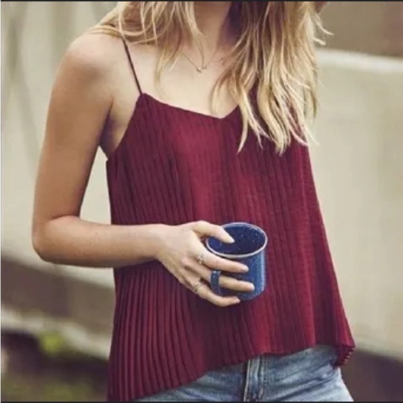 Nine West Women Sleeveless Pleated Cami Burgundy Red Size Small - Picture 1 of 11
